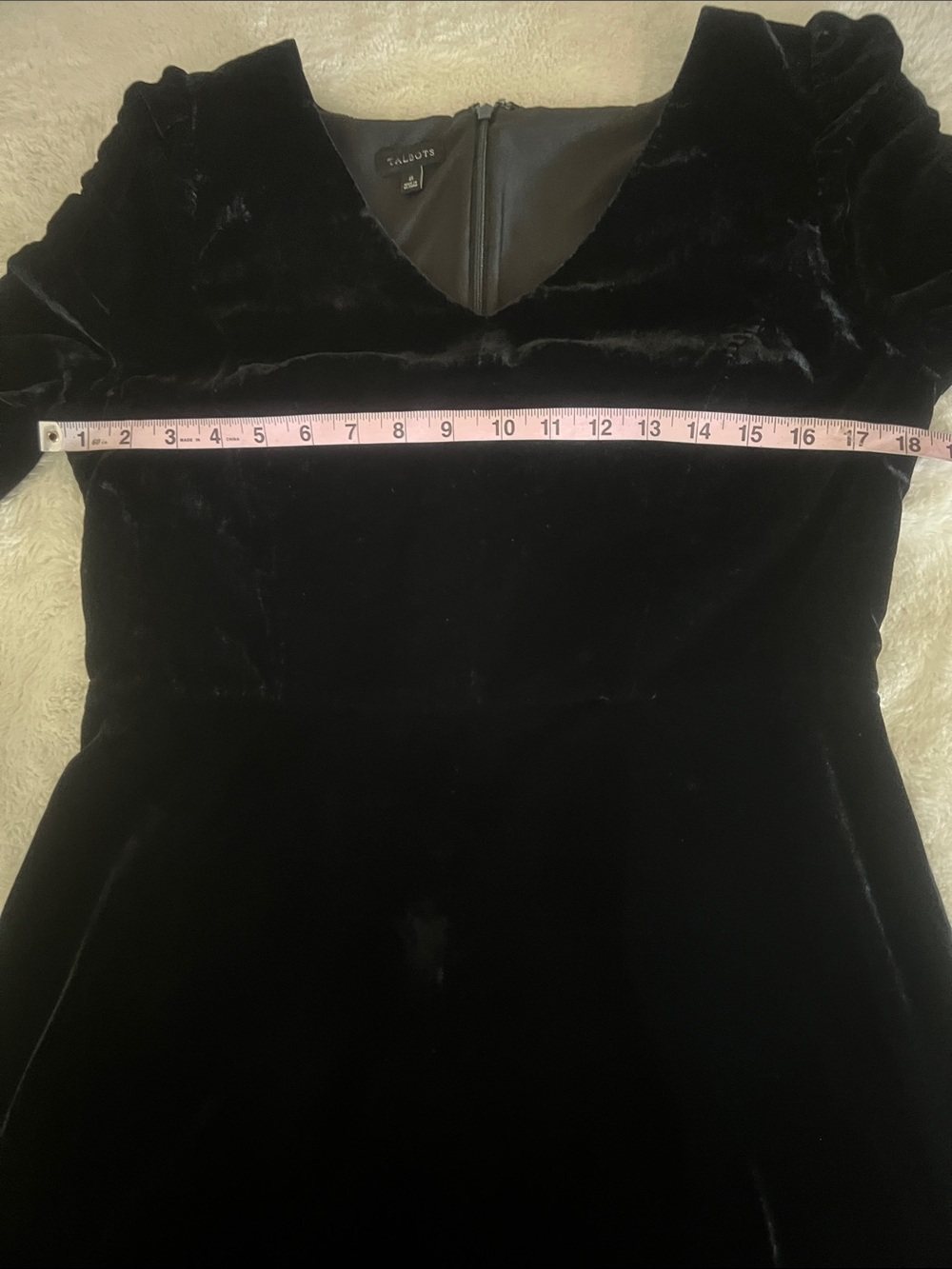 Talbots woman’s Black Velvet V-Neck velvet Midi Dress with Puff Sleeves size 8 - Picture 13 of 17